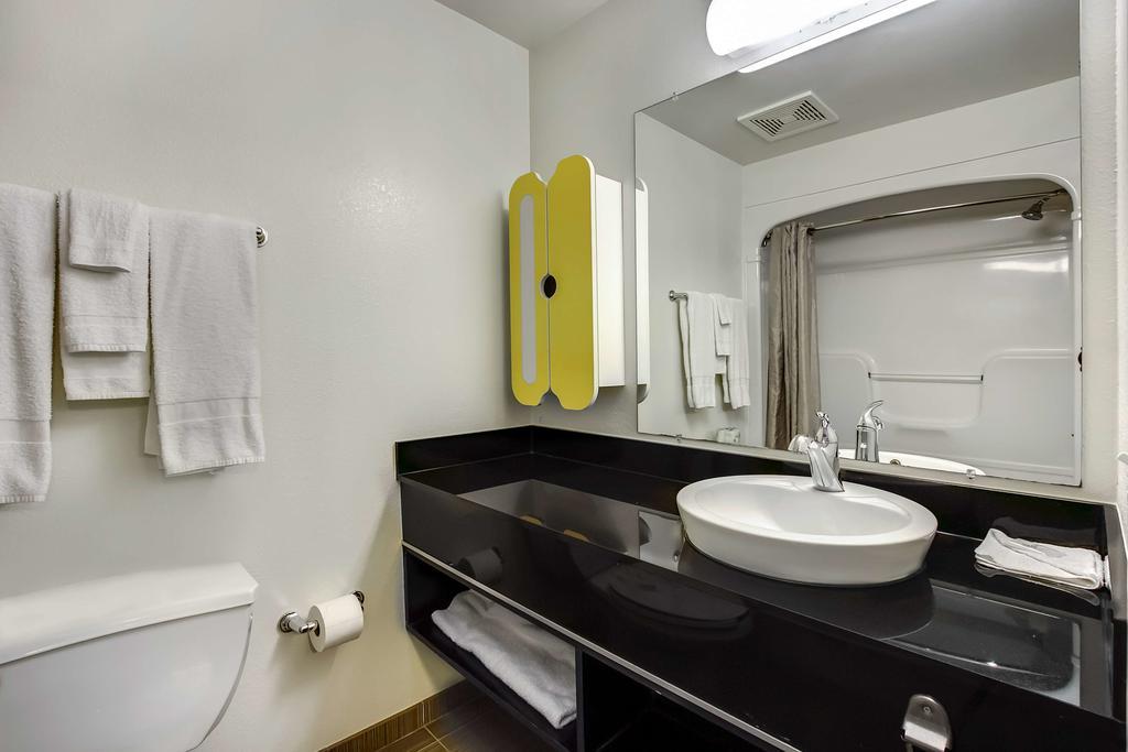 Studio 6-East Brunswick, Nj - Nyc Area エクステリア 写真